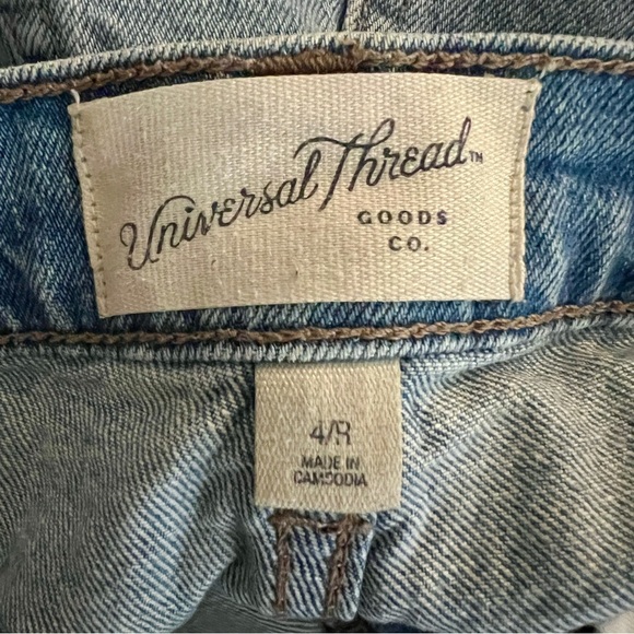 Universal Thread 90s Blue Jean Shorts High-Waisted Cut-Off Size 4R in EUC - Picture 5 of 9